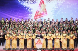 VRG NẰM TRONG TOP 10 SAO VÀNG ĐẤT VIỆT 2013